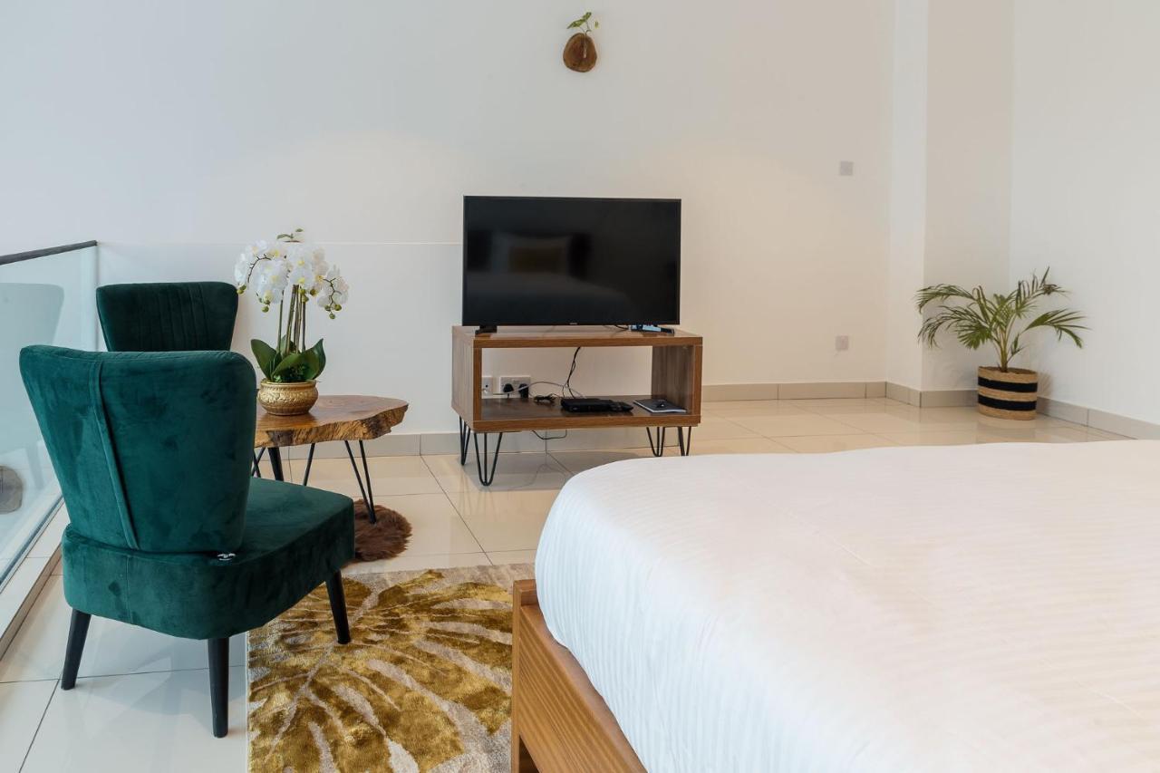 The Avery Loft At Embassy Gardens, Cantonments Аккра Экстерьер фото