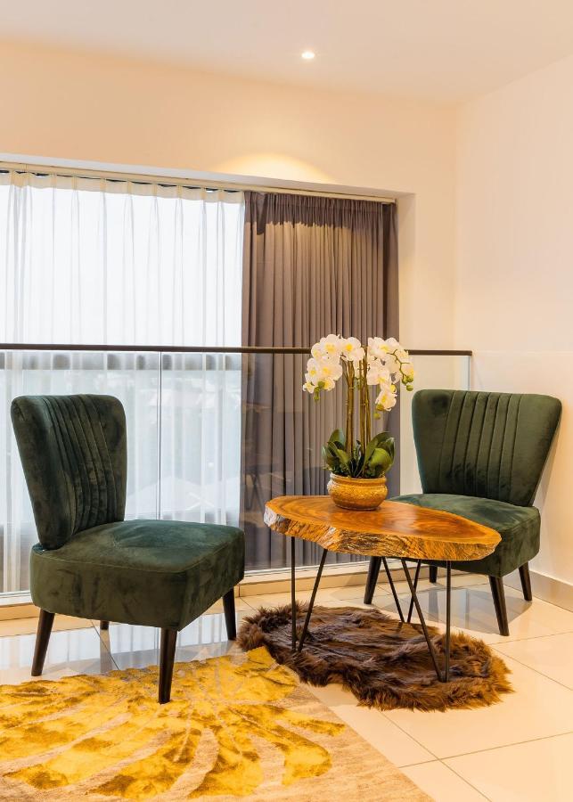The Avery Loft At Embassy Gardens, Cantonments Аккра Экстерьер фото